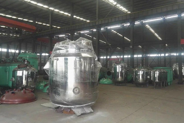 不銹鋼反應(yīng)釜具體是怎么工作的？
